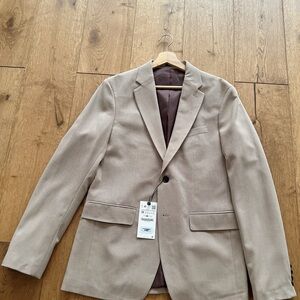 Zara Tan Sport Coat with Classic Tailoring